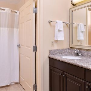 Queen Studio Suite Mobility Access Roll Shower or Non-Smoking
